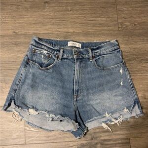 Abercrombie mom shorts